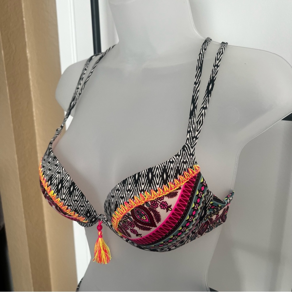 Colorful Patterned Bikini Set - Picture 2 of 14